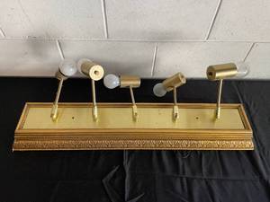 lot 14 image: Vintage Brass Wall-Mounted Light Fixture with Adjustable Bulbs
