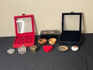 lot 104 image: Assorted Jewelry and Trinket Boxes Collection