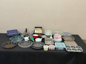 lot 121 image: Large Lot of Various Kitchen Supplies and Bakeware