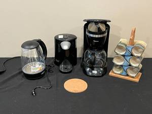 lot 128 image: Lot of Kitchen Appliances & Ceramic Spice Rack