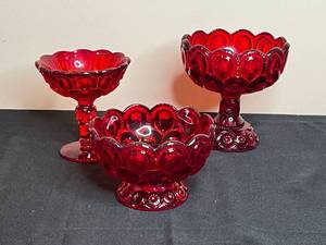 lot 276 image: Set of 3 Vintage Ruby Red Glass Compote Bowls