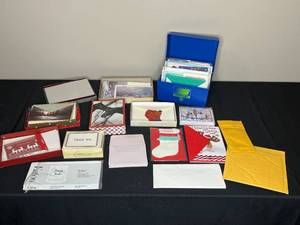 lot 301 image: Lot of Assorted Greeting Cards & Envelopes