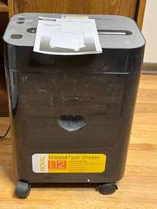 lot 314 image: Royal PX1201 Crosscut Paper Shredder with Manual - untested