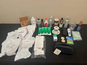 lot 326 image: Mixed Lot of Health, Beauty, and Household Items