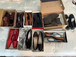 lot 334 image: Lot of Assorted Womens Shoes - 9 Pairs Approximate SZs 9 - 9.5