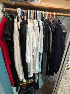 lot 340 image: Lot of Assorted Womens Clothing - Jackets, Tops & More SZs L - XXL
