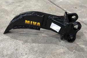 lot 131 image: Excavator Ripper