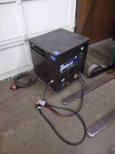 lot 15 image: Douglas 24V Forklift Battery Charger VFC-2000, MODEL 12M600-9CXV