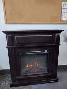 lot 20 image: Floor-standing Electric fireplace
