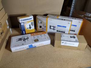 lot 159 image: (4) TV Wall Mounts, (1) Loudspeaker wall mount