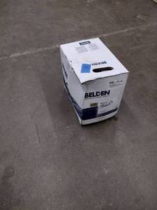 lot 17A image: Belden 6200UE Low Smoke Speaker Cable - White - 1000 FT