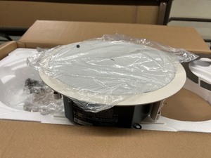 lot 87 image: (Box of 1) QSC AD-C6T-LP Acoustic Design, 6.5 2-way foregroundbackground low-profile ceiling speaker 70100V transformer