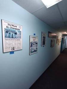 lot 200 image: Framed Twins Star Tribune Front Page 1987 and 1991 World Series wins and more