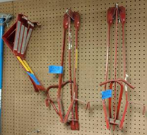 lot 202 image: (3 pair) side rail ladder jacks.