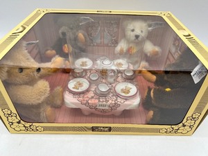 lot 5 image: STEIFF Teddy Bear Tea Party Set NEW IN BOX - LIMITED EDITION 020416