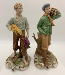 lot 36 image: Pair of Vintage Porcelain Boy Figurines by SANDRO MAGGIONI Capodimonte, 1950s
