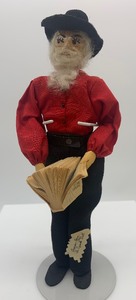 lot 63 image: GRANDPA Snazzy Ozark Pioneer Doll