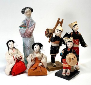 lot 135 image: Vintage GOFUN Dolls and More
