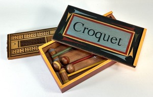 lot 149 image: Miniature WOODEN Croquet Set NIB and Cribbage Board