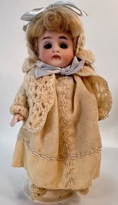 lot 12 image: Antique Vintage Diminutive GERMAN Bisque Doll with Markings