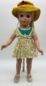 lot 91 image: Vintage MADAME ALEXANDER Polly Pigtails Doll