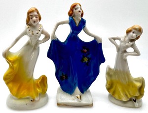 lot 270 image: Vintage 1940s Made in Occupied JAPAN Marked Hand Painted Pretty Art Deco Flapper Girl Porcelain Figurines - QTY 3