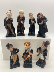 lot 288 image: 7 Vintage ROYAL DOUTON Charles Dickens Figurines
