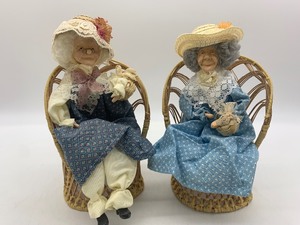 lot 294 image: 2 Vintage LYNN HANEY Old Women Dolls