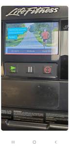 Life Fitness Commercial Treadmill (400LB Capacity)