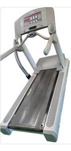 Life Fitness 95t Commercial Treadmill