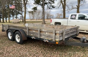lot 64 image: 1995 Twin Axle Flatbed Trailer