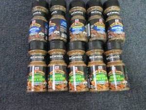 10 Assorted McCormick Seasonings pa...