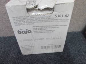 Gojo Premium Foam Handwash with Ski...