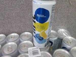 24- 12 oz Blueberry Lemon Hint Infu...