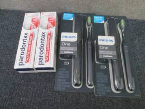 2 Battery Toothbrushes with Toothpa...