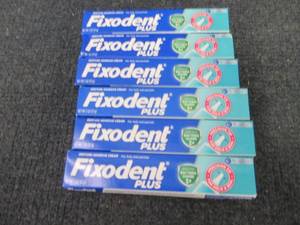 6- 2.0 oz Fixodent Plus...