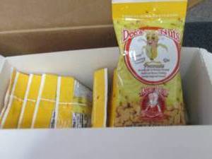 10- 4 oz Dees Nuts Vanilla & Banan...