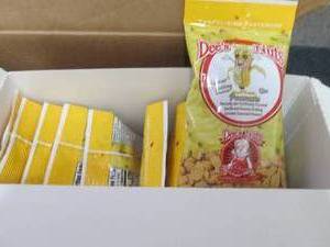 10- 4 oz Dees Nuts Vanilla & Banan...