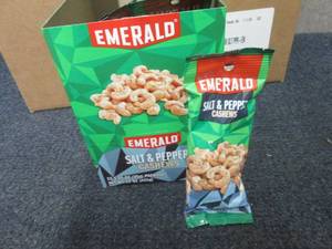 12- 1.25 oz Emerald Salt & Pepper C...