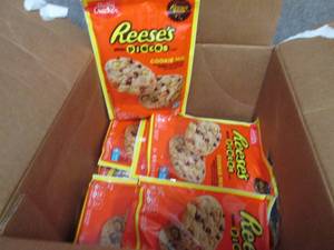 11- 11.9 oz Betty Crocker Reeses P...