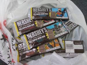 12- 1.55 oz Hersheys Super Heroes ...