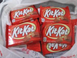 12- 1.5 oz KitKat Bars...