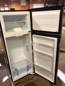 Vissani 7.1 cu. ft. Top Freezer Refrigerator in Stainless Steel Look No Shelves  Customer Returns See Pictures