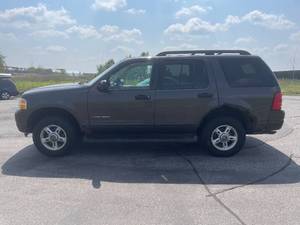 2005 Ford Explorer XLT - 4X4