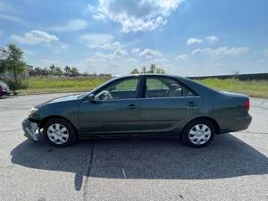 2002 Toyota Camry LE - 1 OWNER - MANUAL