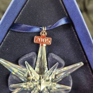 lot 51 image: Swarovski 2005 Crystal Snowflake Star Ornament With Original Box