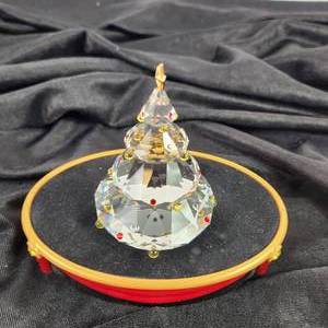 lot 56 image: Swarovski Crystal Christmas Tree With Base Beautiful Piece