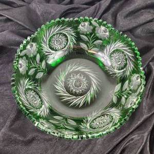 lot 78 image: Beautiful Cut To Clear Green Crystal Bowl