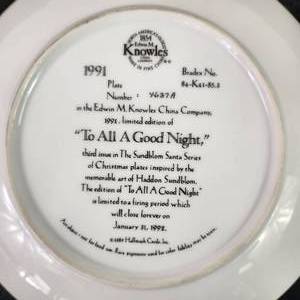 lot 83 image: Edwin Knowles Collector Plate To All A Good Night Santa Plate 4637A