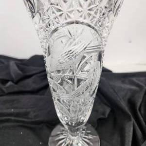lot 95 image: Lot Of Two Beautiful Crystal Vases Birds And Flowers